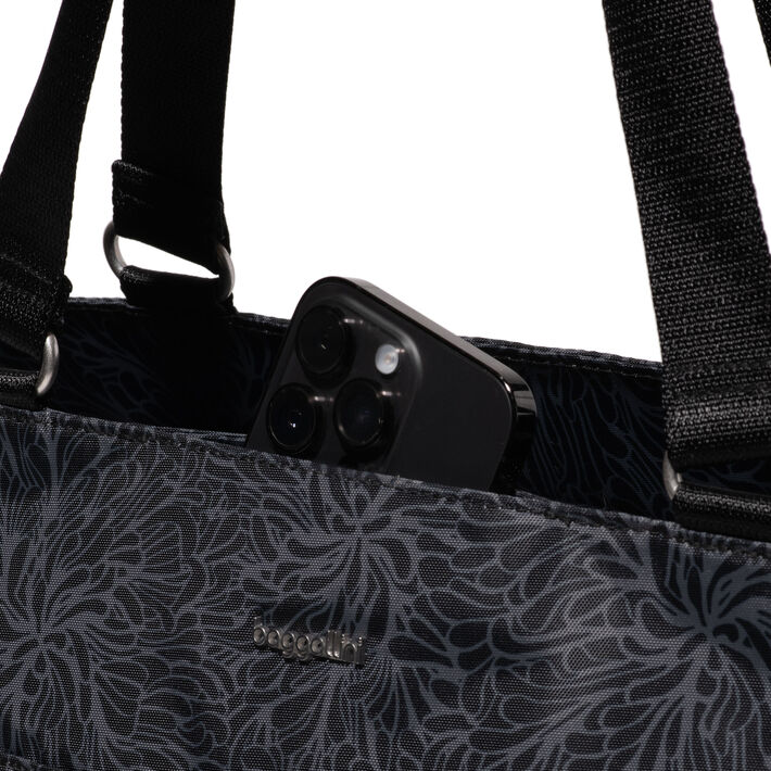 Baggallni Modern Avenue Tote AVM862