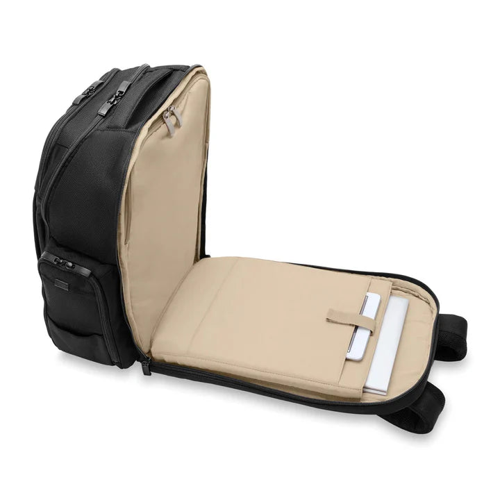 Briggs & Riley Baseline Traveler Backpack BL300 – Square Luggage