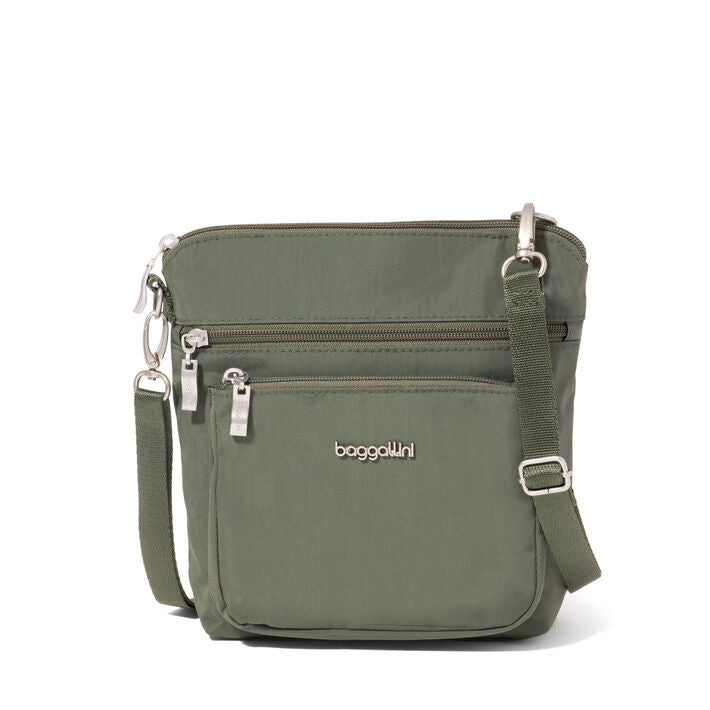 Baggallini Modern Pocket Crossbody POK730