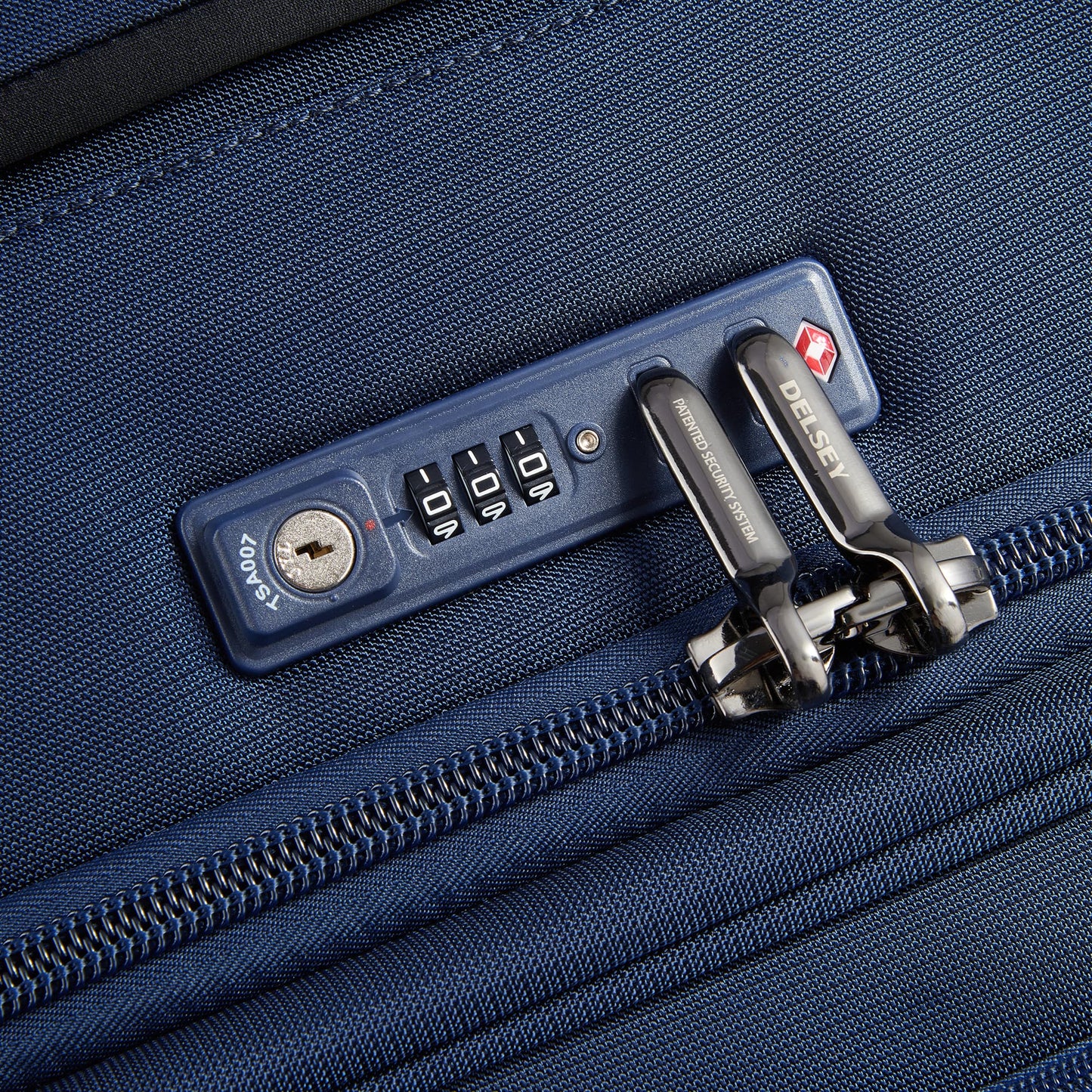 Delsey Helium DLX 29" Spinner